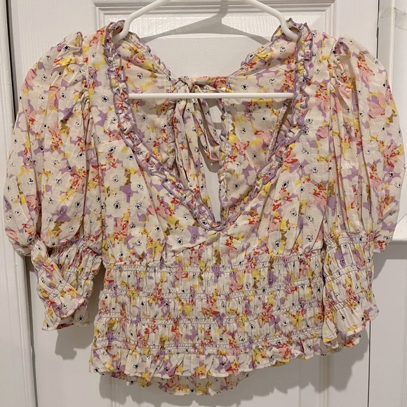 Tops - Urban Outfitters Puffy Sleeve Top